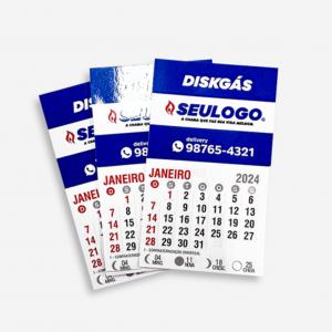 IMÃ DE GELADEIRA COM CALENDÁRIO COUCHE 300G + MANTA MAGNÉTICA 0,3mm 5x9cm 4x0 - Colorido Frente VERNIZ TOTAL CORTE RETO 